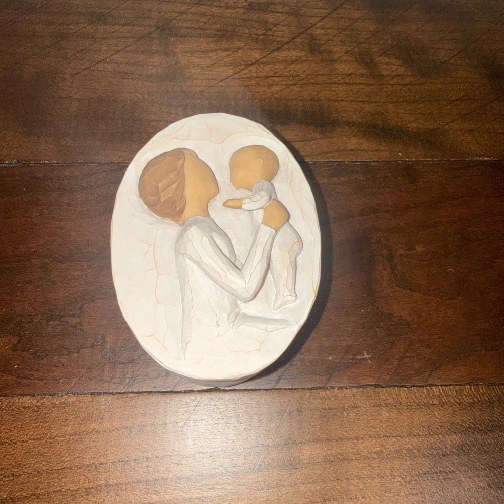 Willow Tree Grandmother Trinket Keepsake Box Susan Lordi 2005